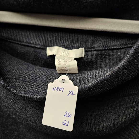 H&M charcoal sweater size xl - Picture 3 of 3